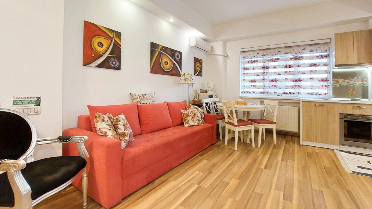 Fancy 1Bd Family Friendly In Historical Centre Appartamento Bucarest Esterno foto