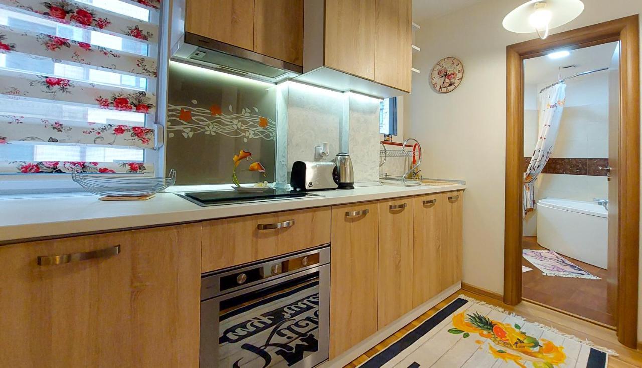 Fancy 1Bd Family Friendly In Historical Centre Appartamento Bucarest Esterno foto