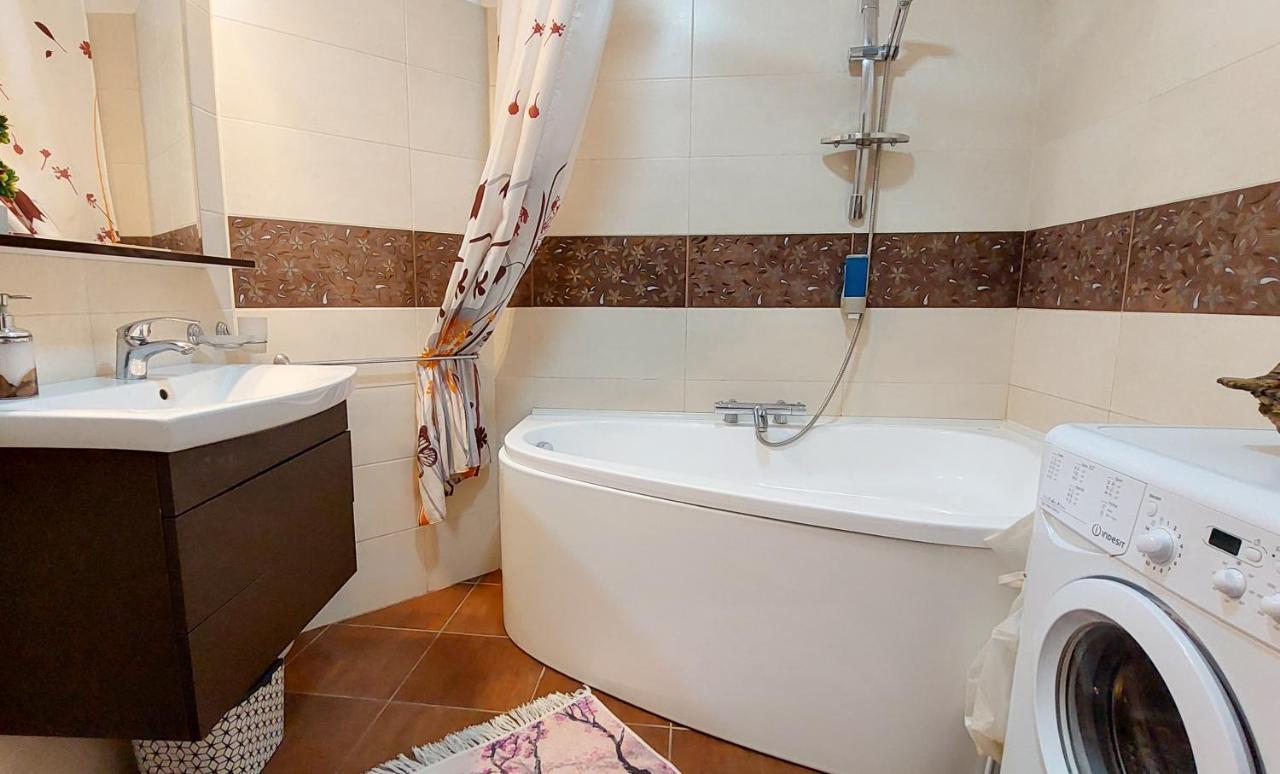 Fancy 1Bd Family Friendly In Historical Centre Appartamento Bucarest Esterno foto