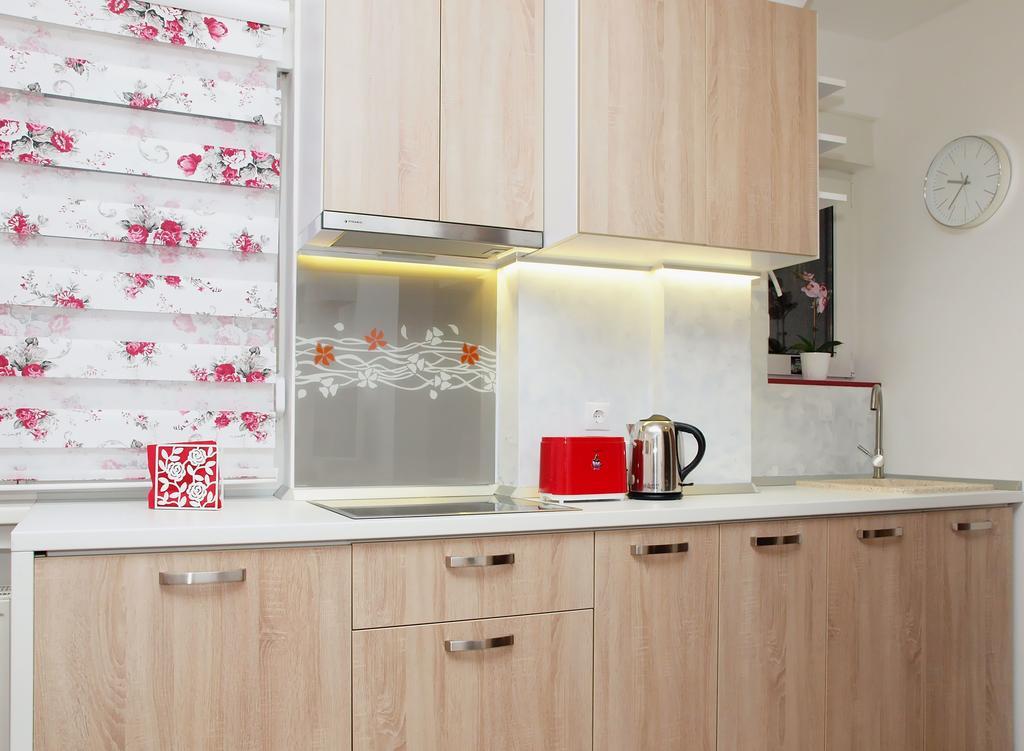 Fancy 1Bd Family Friendly In Historical Centre Appartamento Bucarest Esterno foto
